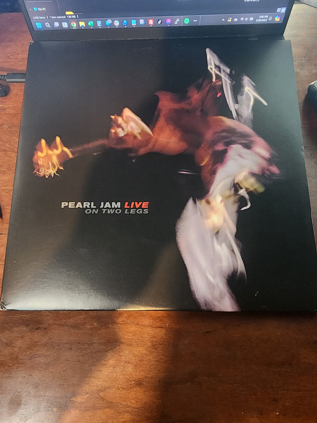 1998 Pearl Jam ‎Live On Two Legs 2LP Epic ‎Records E2 69752 VG+/VG
