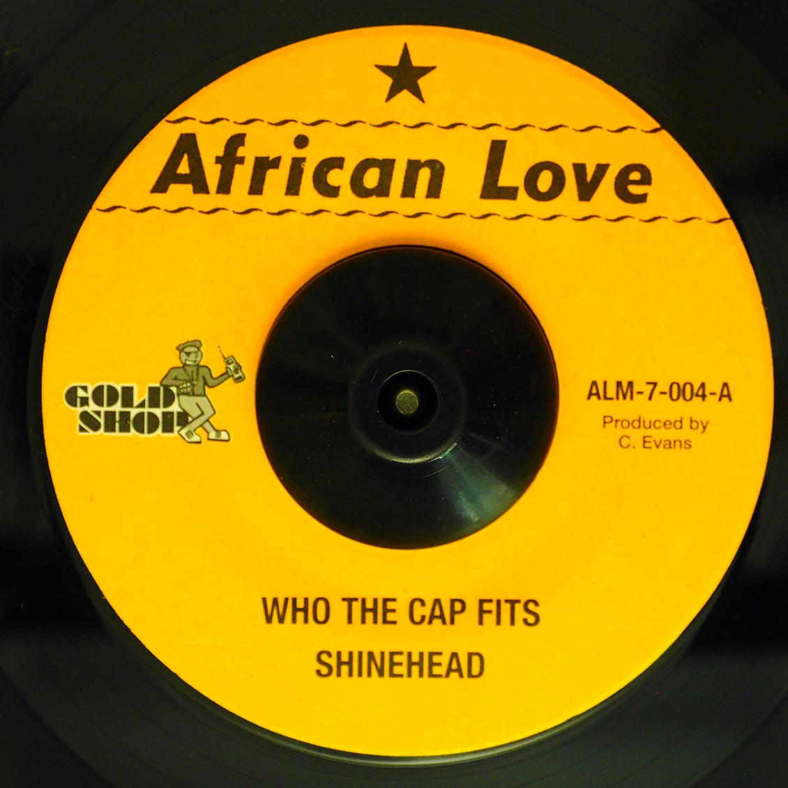 Shinehead - Who The Cap Fits  /  Version (rhythm: "Johnny Osbourne - No Sound Like We") - 7"