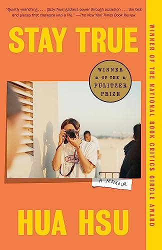 Stay True: A Memoir (Pulitzer Prize Winner) -- Hua Hsu, Paperback