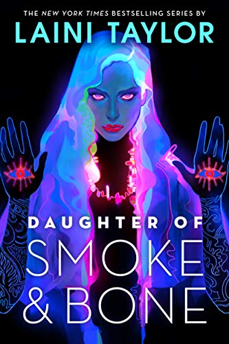 Daughter of Smoke & Bone -- Laini Taylor - Paperback