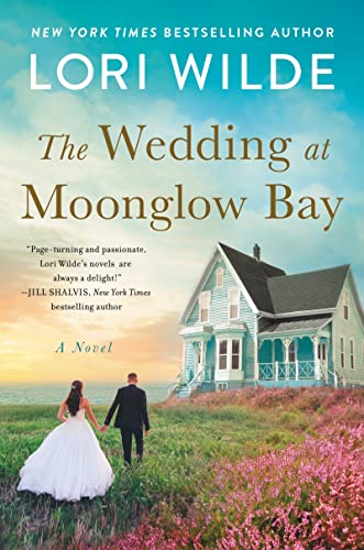 The Wedding at Moonglow Bay -- Lori Wilde - Paperback